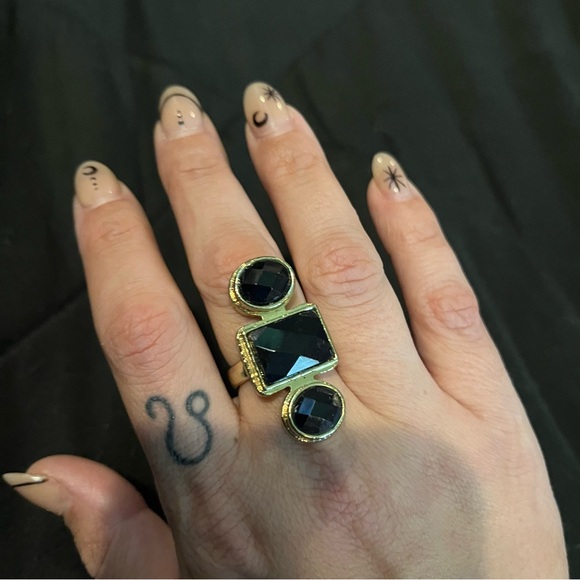 🚨3 for $15🚨 Set - Ring, Earrings, Necklace - Gold & Black - Picture 4 of 6